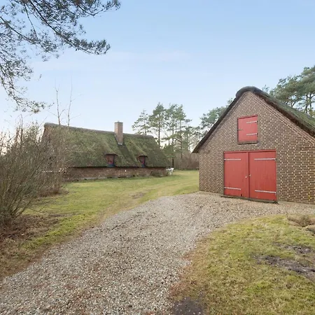 Casa vacanze 3 Bedroom Lovely In Henne