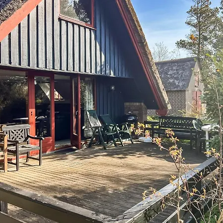 3 Bedroom Lovely In Henne Henne Strand