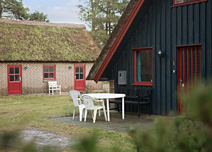 3 Bedroom Lovely In Henne Henne Strand